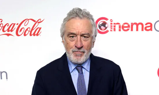 Robert De Niro Lashes Out at Former Assistant Who Sued Him, Shouting: ‘Shame on You!’