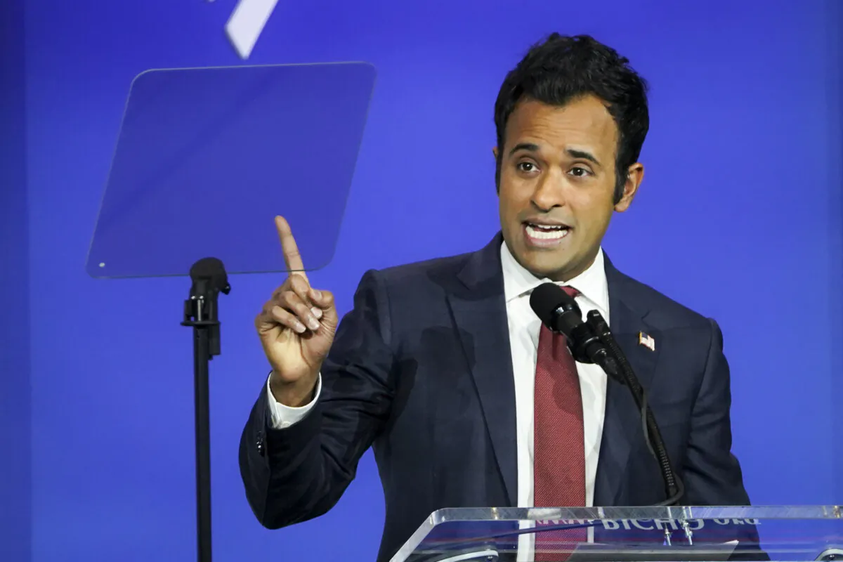 Republican presidential candidate Vivek Ramaswamy speaks at the Republican Jewish Coalition in Las Vegas, Nev., on Oct. 28, 2023. (Madalina Vasiliu/The Epoch Times)