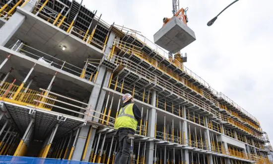 Construction of at Least 25,000 Housing Units Blocked in Quebec: Survey