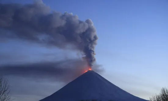 Eruption of Eurasia’s Tallest Active Volcano Sends Ash Columns Above a Russian Peninsula