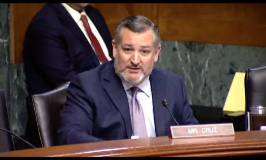 GOP Senators Sound Alarm Over CBDCs, Propose Bill to Ban Them
