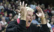 Bob Knight, Indiana’s Combustible Coaching Giant, Dies at Age 83