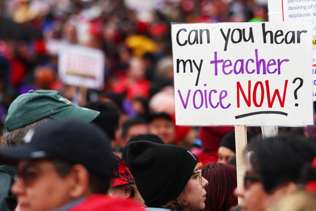 Fresno Unified Reaches ‘Historic’ Agreement with Teachers Union | The ...