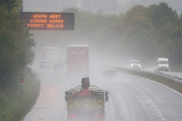 id5521815-uk-storm