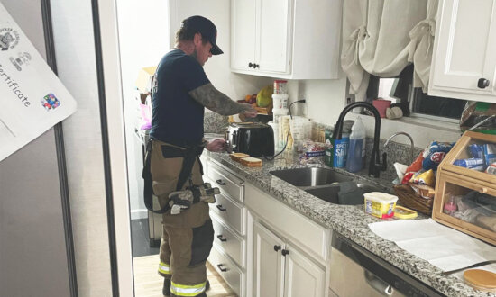 Firefighter Stays and Makes Breakfast With 3 Kids After Their Mom Is Taken to the Hospital: ‘It Was the Right Thing to Do’