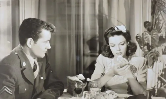 ‘The Clock’ From 1945: Turning Back Time