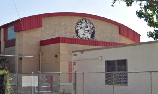 2 Students Stabbed During Los Angeles High School Brawl; 3 Detained