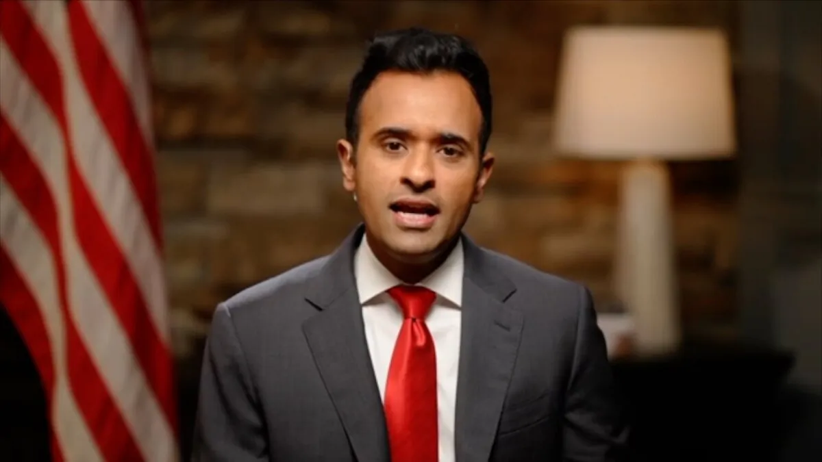 Republican presidential candidate Vivek Ramaswamy speaks in an interview on Nov. 3, 2023. (CNN/Screenshot via NTD)