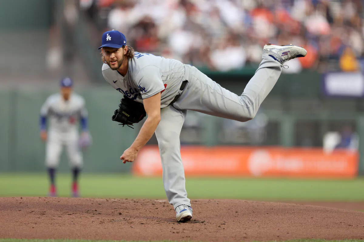 Clayton Kershaw (22) of the Los Angeles Dodgers pitches against the San Francisco Giants in the first inning in San Francisco on September 30, 2023. (Ezra Shaw/Getty Images)