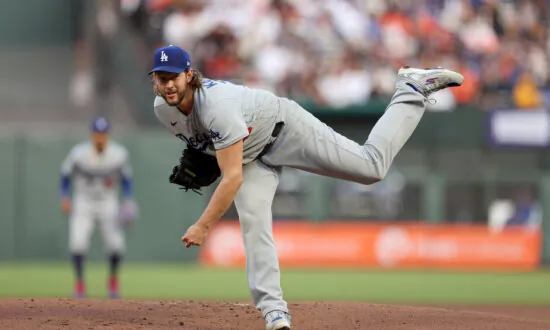 Clayton Kershaw Has Surgery, ‘Hopeful’ for Summer Return—Muncy and Lynn Update