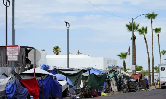 Phoenix Finishes Clearing Downtown Homeless Encampment After Finding Shelter for More Than 500