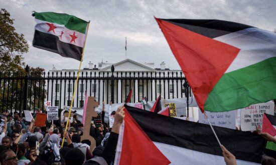 Pro-Palestinian Protesters Outside White House Demand Ceasefire in Gaza