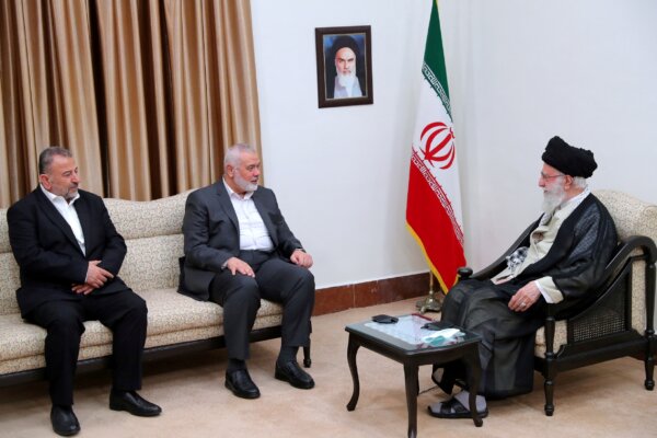 Iran S Supreme Leader Ayatollah Ali Khamenei Meets With Palestinian Group Hamas Top Leader
