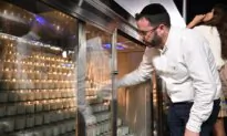 Candle-Lighting Ceremony at Jerusalem’s Western Wall to Mark 30 Days Since Hamas Attack