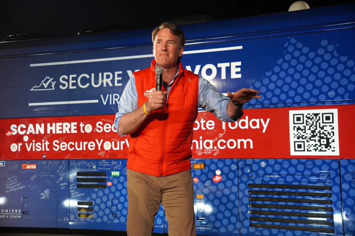 Virginia Gov. Glenn Youngkin speaks at a rally in Leesburg, Va., on Nov. 6, 2023. (Terri Wu/The Epoch Times)