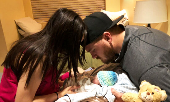 Woman Whose Baby Died 18 Hours After Birth Welcomed 'Rainbow Baby' on the Same Date, at the Same Hospital a Year Later