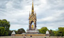 Exquisite London: Victoria, Albert, Snuff Boxes, and Afternoon Tea
