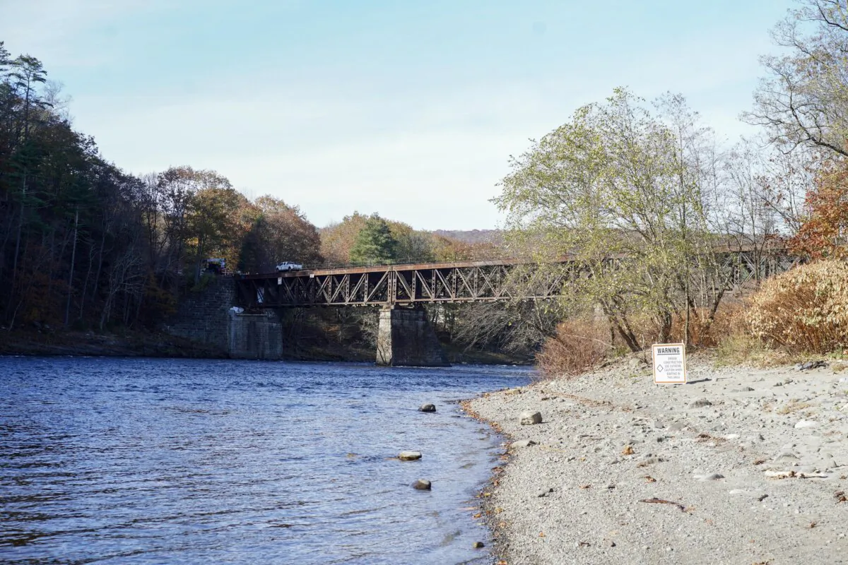 The Delaware River in the Town of Deerpark, N.Y., on Nov. 3, 2023. (Cara Ding/The Epoch Times)