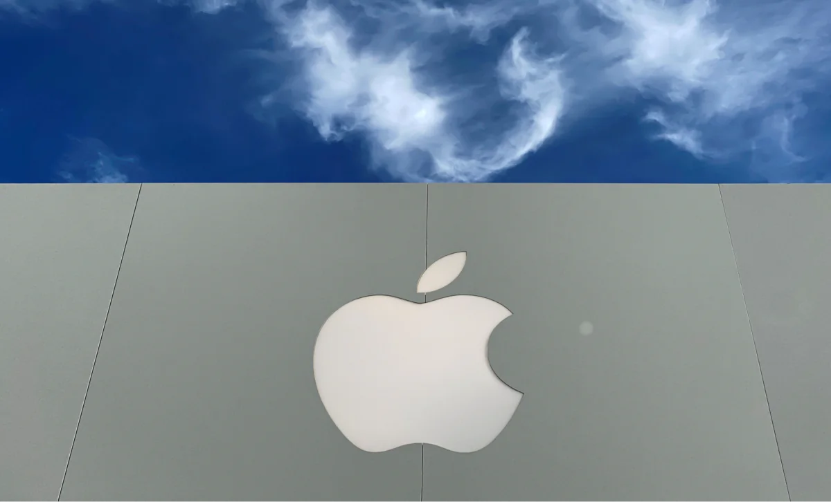 The Apple logo atop an Apple store at a shopping mall in La Jolla, Calif., on Dec. 17, 2019. (Mike Blake/Reuters)