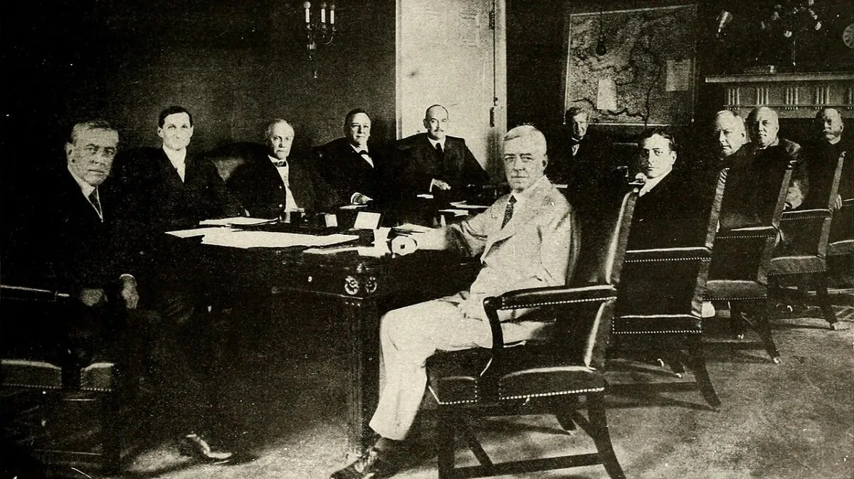 President Woodrow Wilson and his war cabinet, 1918. (Public Domain)