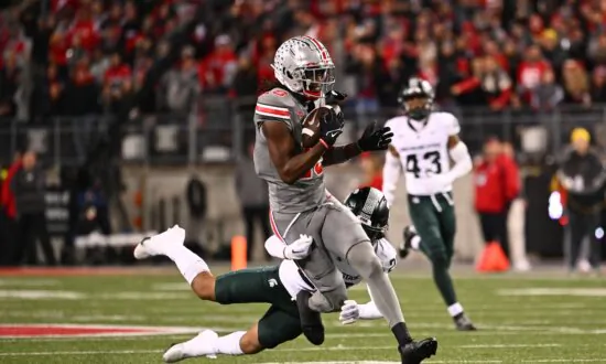 No. 1 Ohio State Grabs Big Lead, Routs Michigan State