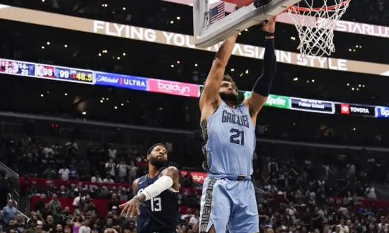 Grizzlies Survive Clippers’ 4th-Quarter Charge for 2nd Win, 105–101