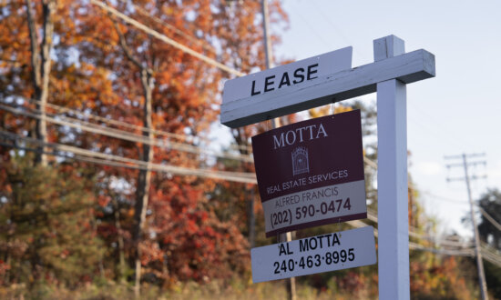 Retail Workers Currently Earning 51.6 Percent Less Than Needed to Afford Rent: Report
