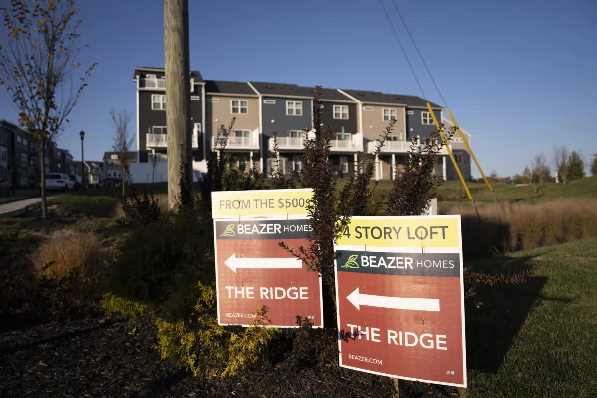 Homes for sale sign in Maryland on Nov. 12, 2023. (Madalina Vasiliu/The Epoch Times)