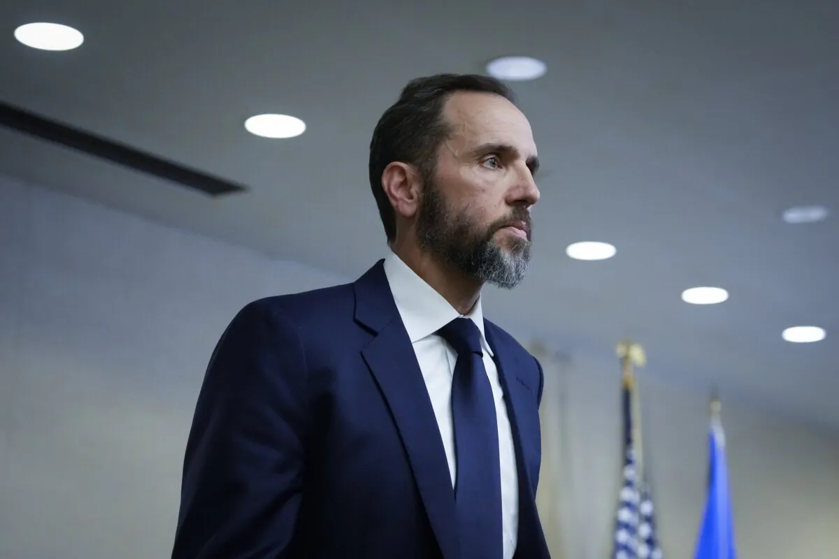 Special counsel Jack Smith in Washington on Aug. 1, 2023. (Drew Angerer/Getty Images)