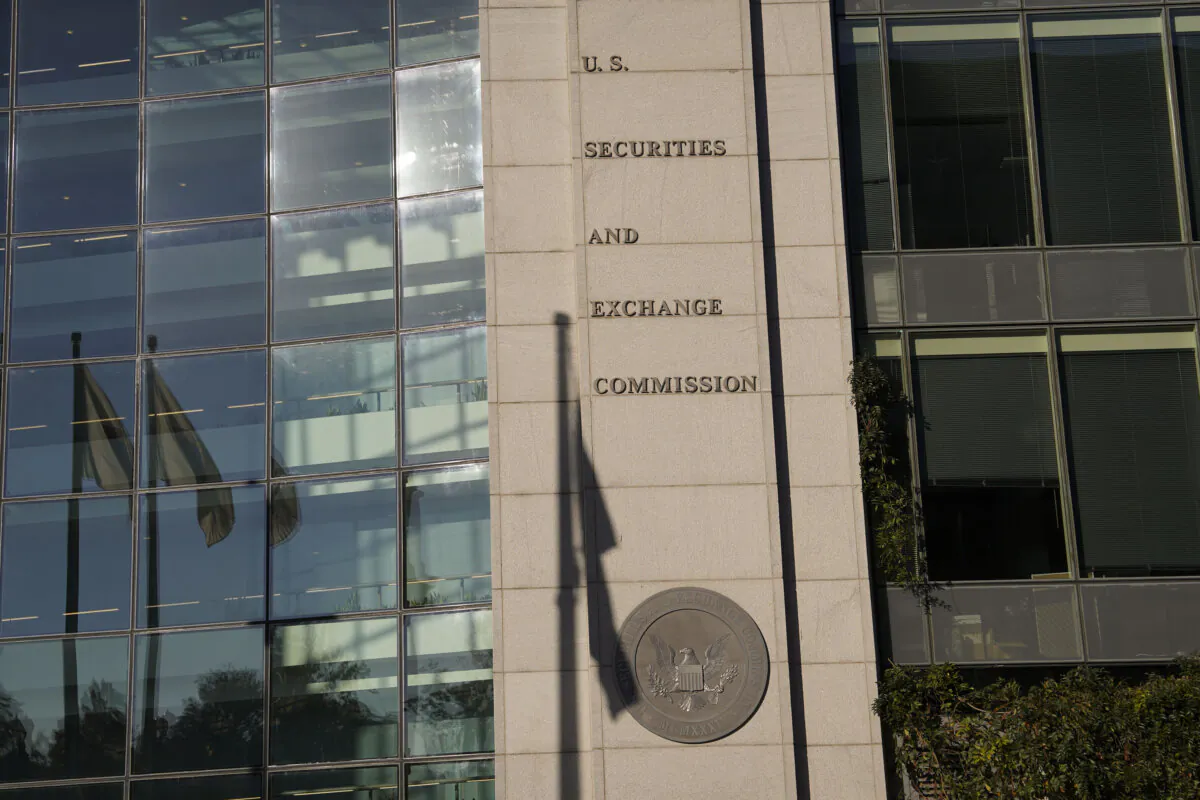 The U.S. Securities and Exchange Commission building in Washington on Nov. 13, 2023. (Madalina Vasiliu/The Epoch Times)