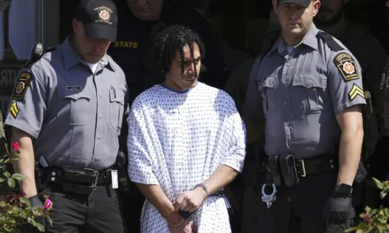Escaped Murderer Charged With Burglary and Theft While on the Run for 2 Weeks