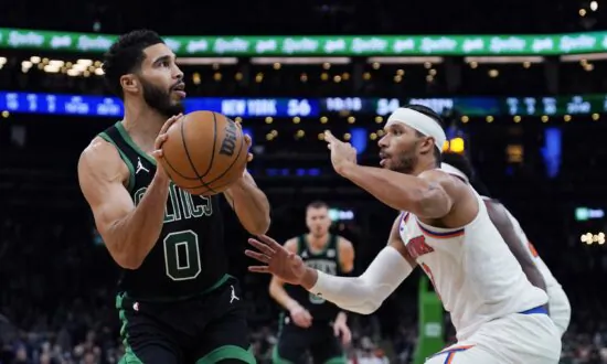 Tatum Scores 35, 17 in the Fourth, to Lead the Celtics to a 114–98 Win Over the Knicks