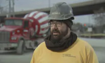 Truck Driver Performs Heimlich on Choking Woman Along Chicago-Area Highway