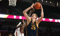 Justin Hohn Scores 25 as UC Irvine Stuns No. 16 USC