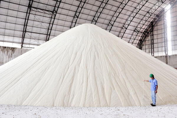 Sugar stored in the warehouse at a sugar mill and ethanol manufacturing plant in Minas Gerais, Brazil. (T photography/Shutterstock)