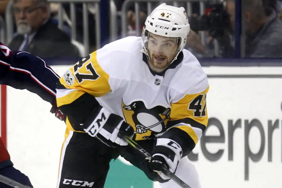 Pittsburgh Penguins forward Adam Johnson in action during an NHL hockey game in Columbus, Ohio, on Sept. 22, 2017. (Paul Vernon/AP Photo)