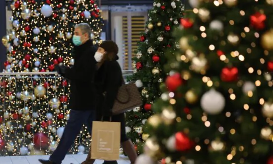 Woolworths Says Strike by 1,500 Workers Won’t Disrupt Christmas
