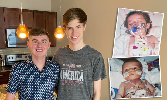 Two Moms Give Birth to Babies With Same Rare Heart Condition, Now Their Sons Are College Roommates