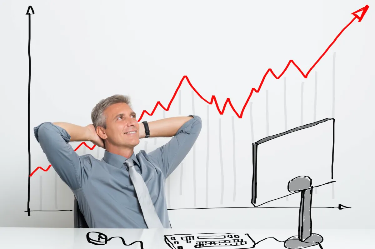 If you’re looking for a diversified and low-cost investment, an ETF may be right for you. (Shutterstock)
