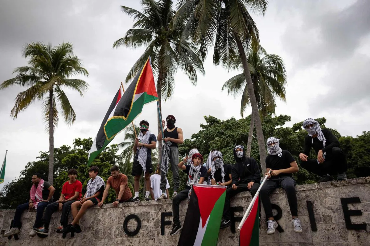 People attend a pro-Palestinian rally at Bayfront Park in Miami, Fla., on Oct. 13, 2023. (Marco Bello/AFP via Getty Images)