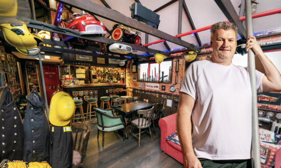 Retired Firefighter Builds a Fire Station-Themed Man Cave in His Back Garden—Here’s How it Looks Inside