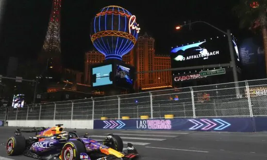 F1 Tries to Recover From Embarrassing First Day of Las Vegas Grand Prix