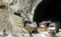 41 Workers in India Stuck in Tunnel for 8th Day, Officials Consider Alternate Rescue Plans