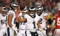Jalen Hurts Leads Second-Half Rally as Eagles Beat Chiefs 21–17 in Super Bowl Rematch