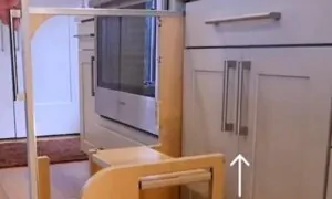 A Modern Retractable Kitchen Step