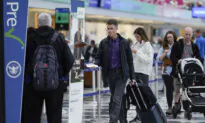 Record Thanksgiving Travel Rush Off to Smooth Start Despite Snowy Forecast