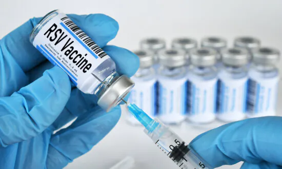 Wisconsin Health Officials Urge Pregnant Women, Elderly to Get RSV Vaccination After Child Deaths