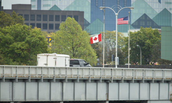 Explosion Closes US Border Bridge–FBI Responds