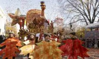 Balloons, Bands, and Santa: Macy’s Thanksgiving Day Parade Ushers in Holiday Season in New York