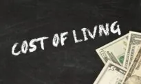 Americans Living Paycheck to Paycheck